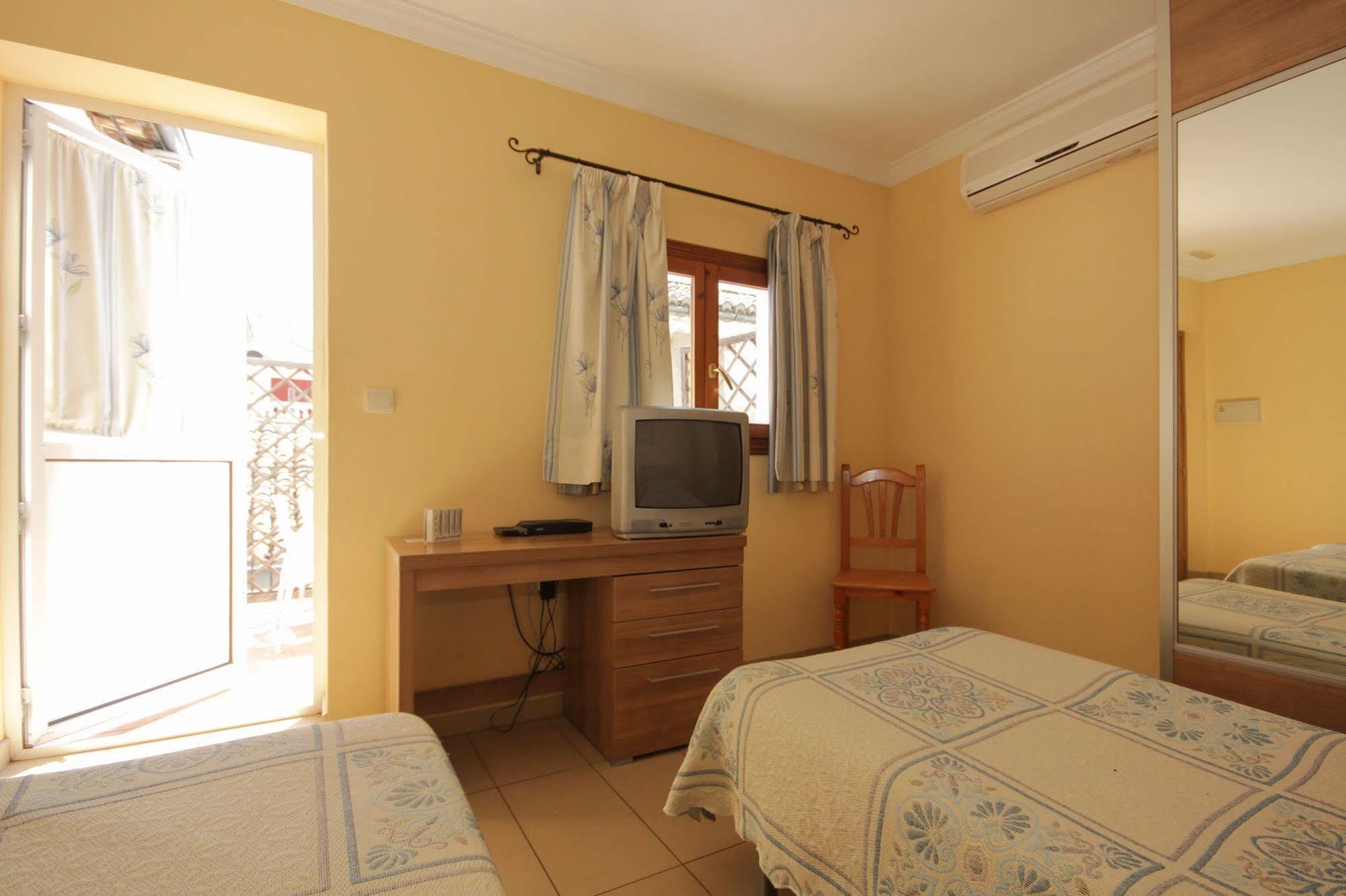 Hostal Costa Azul Гранада Экстерьер фото